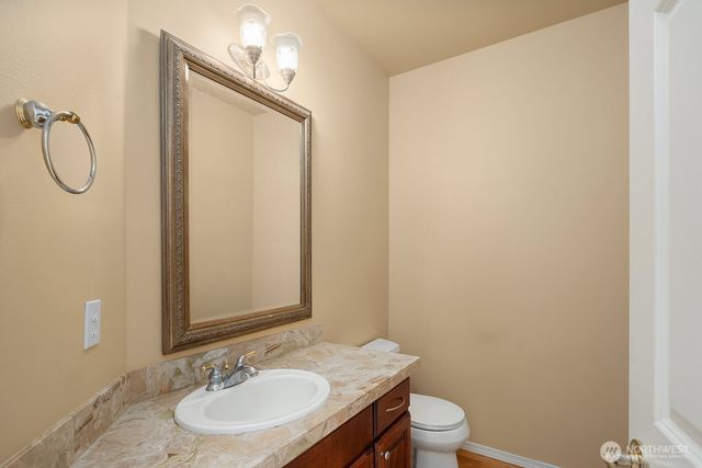 13915 SE 238th Place, Kent, WA 98042
