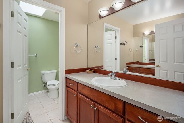 13915 SE 238th Place, Kent, WA 98042