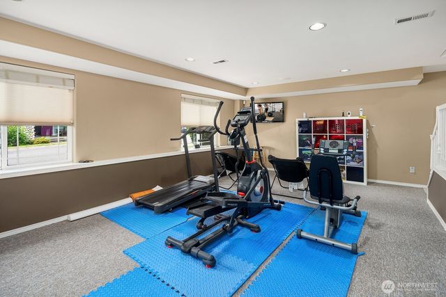 13915 SE 238th Place, Kent, WA 98042