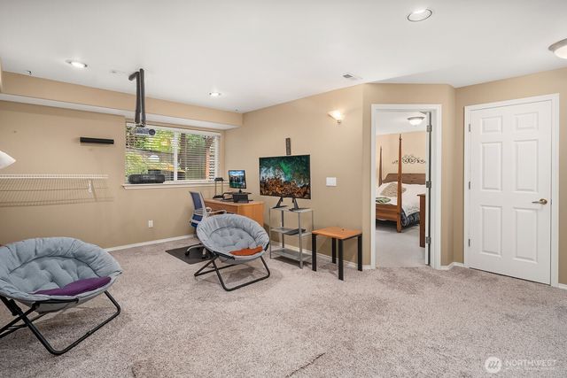 13915 SE 238th Place, Kent, WA 98042