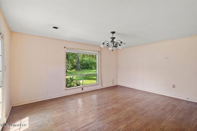 3331 Cherrywood Drive, Jackson, MS 39212