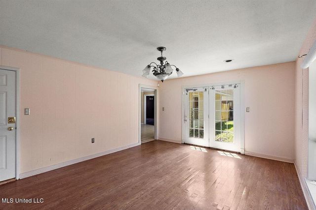 3331 Cherrywood Drive, Jackson, MS 39212