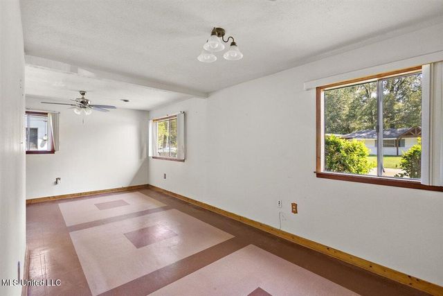 3331 Cherrywood Drive, Jackson, MS 39212