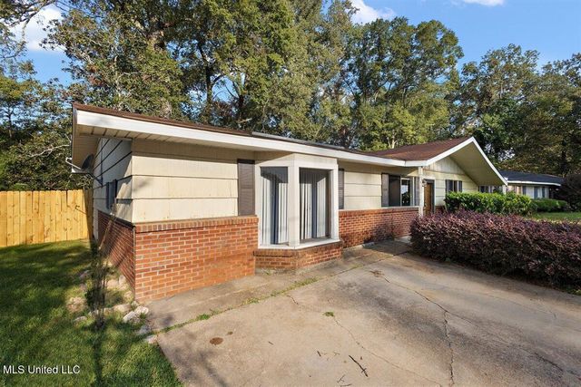 3331 Cherrywood Drive, Jackson, MS 39212