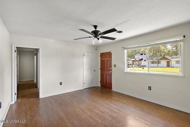 3331 Cherrywood Drive, Jackson, MS 39212