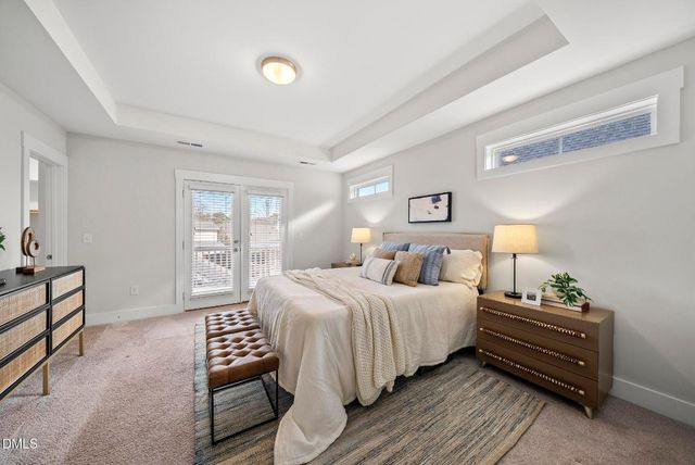 174 Bluffwood Avenue, Chapel Hill, NC 27516