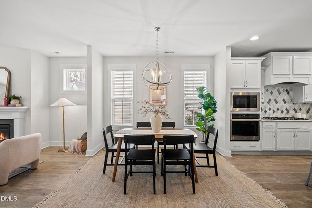 174 Bluffwood Avenue, Chapel Hill, NC 27516