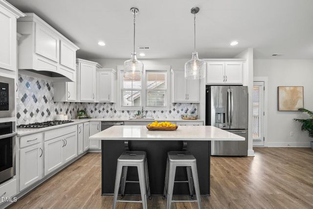 174 Bluffwood Avenue, Chapel Hill, NC 27516