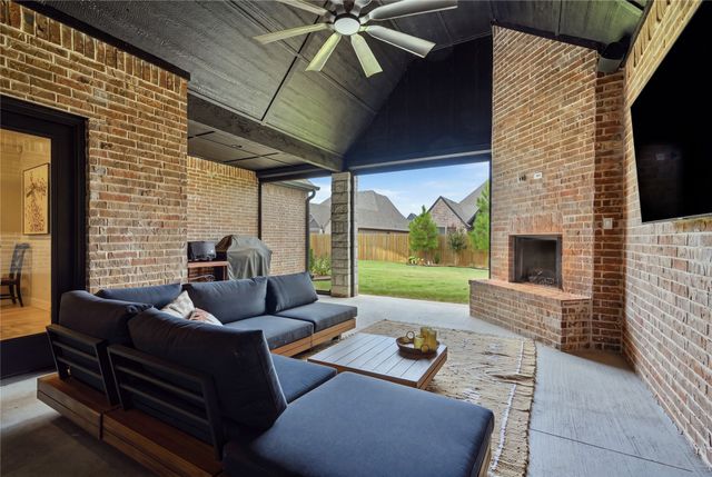 5911 E 128th Street S, Bixby, OK 74008