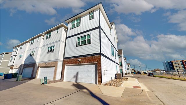 227 Lanyard Drive, Lewisville, TX 75057