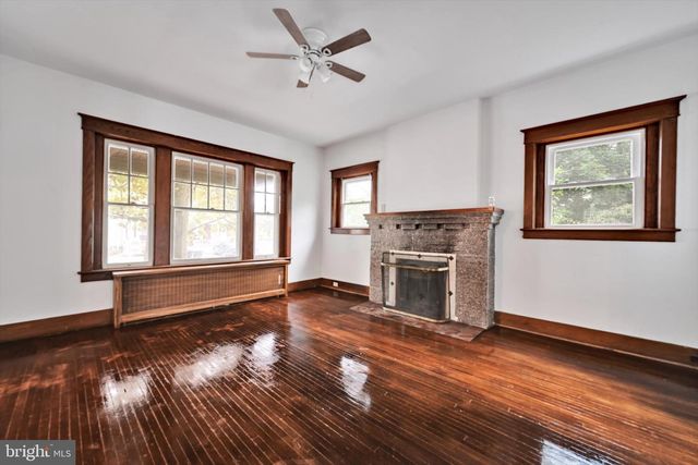 116 S 1ST AVE, Lebanon, PA 17042