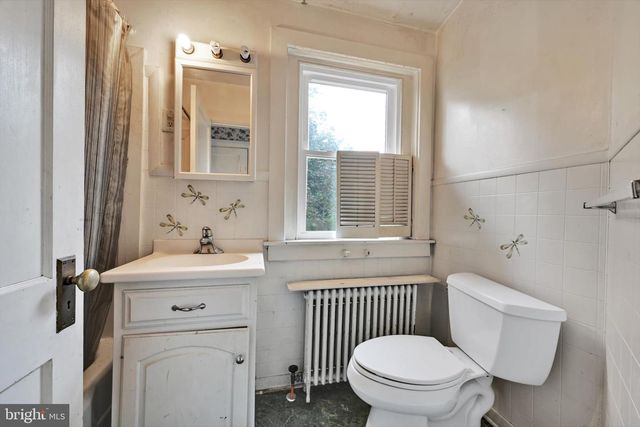 116 S 1ST AVE, Lebanon, PA 17042