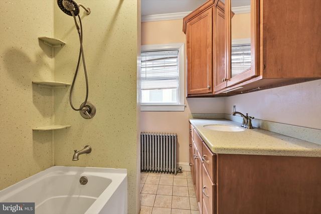 116 S 1ST AVE, Lebanon, PA 17042