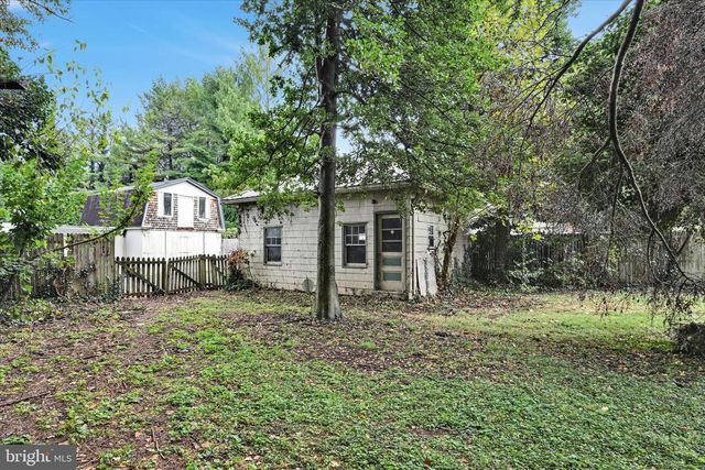 116 S 1ST AVE, Lebanon, PA 17042