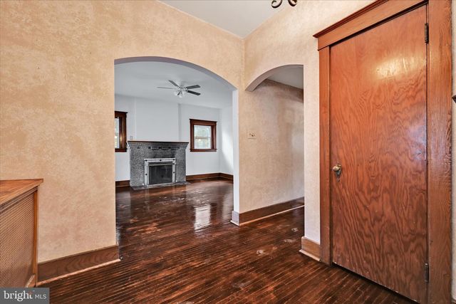 116 S 1ST AVE, Lebanon, PA 17042