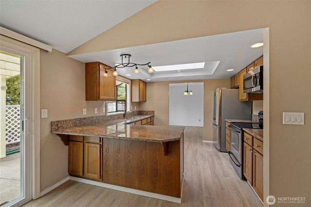 90 Chinook Place, La Conner, WA 98257