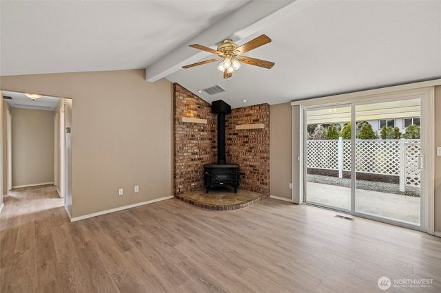90 Chinook Place, La Conner, WA 98257
