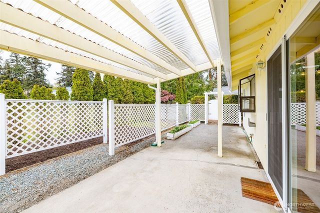 90 Chinook Place, La Conner, WA 98257