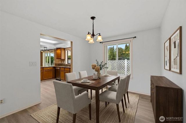90 Chinook Place, La Conner, WA 98257