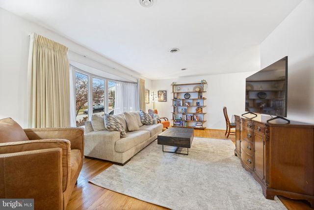 1811 PALO CIR, Baltimore, MD 21227