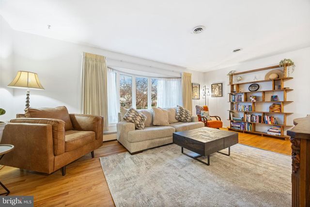 1811 PALO CIR, Baltimore, MD 21227