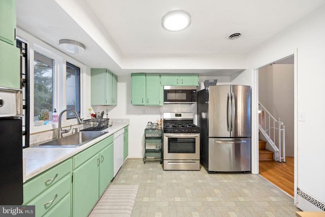 1811 PALO CIR, Baltimore, MD 21227