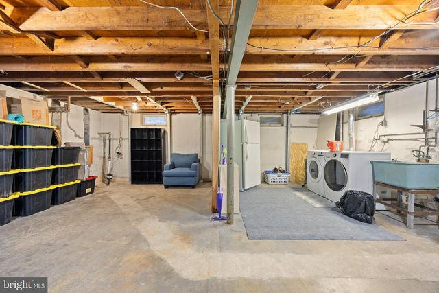 1811 PALO CIR, Baltimore, MD 21227