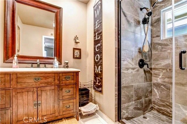 1621 W Montrose, Hemet, CA 92543