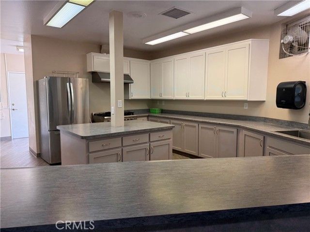 1621 W Montrose, Hemet, CA 92543