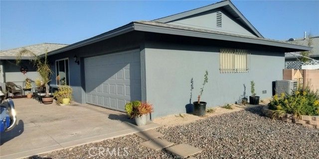 1621 W Montrose, Hemet, CA 92543