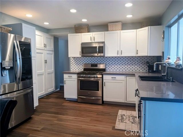 1621 W Montrose, Hemet, CA 92543