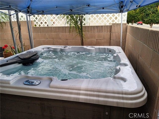 1621 W Montrose, Hemet, CA 92543