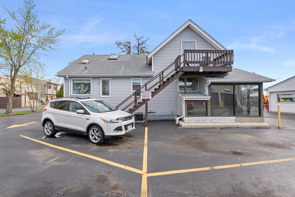 388 W Liberty Street, Wauconda, IL 60084