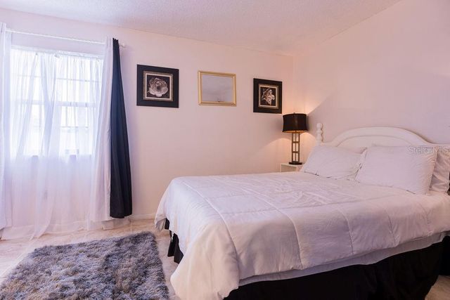 64 PINE TRACK 104A, Ocala, FL 34472