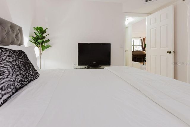 64 PINE TRACK 104A, Ocala, FL 34472