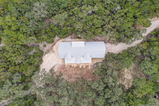 792 alamo beach, Pipe Creek, TX 78063