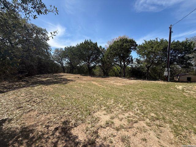 792 alamo beach, Pipe Creek, TX 78063