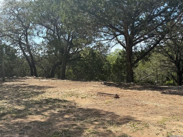 792 alamo beach, Pipe Creek, TX 78063