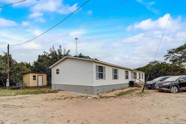 792 alamo beach, Pipe Creek, TX 78063