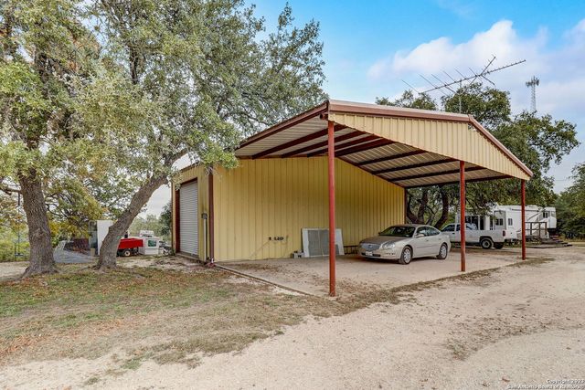 792 alamo beach, Pipe Creek, TX 78063