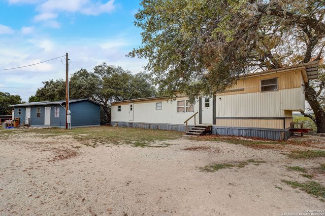 792 alamo beach, Pipe Creek, TX 78063