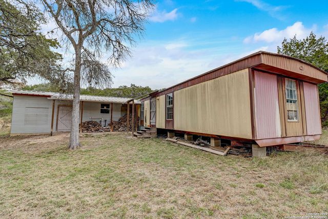 792 alamo beach, Pipe Creek, TX 78063
