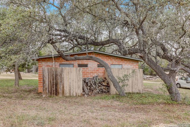 792 alamo beach, Pipe Creek, TX 78063