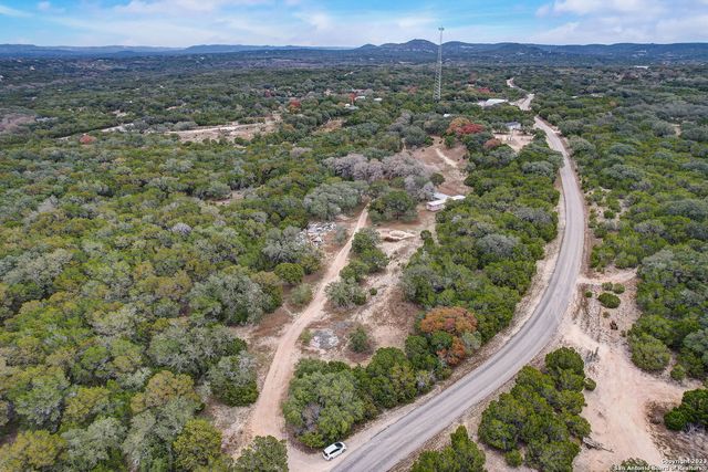 792 alamo beach, Pipe Creek, TX 78063