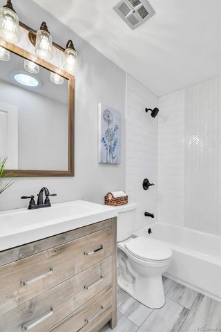 6660 S Dudley Court, Littleton, CO 80123