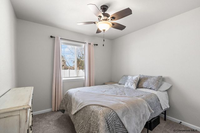 1202 PHIPPS AVE, Cheyenne, WY 82001