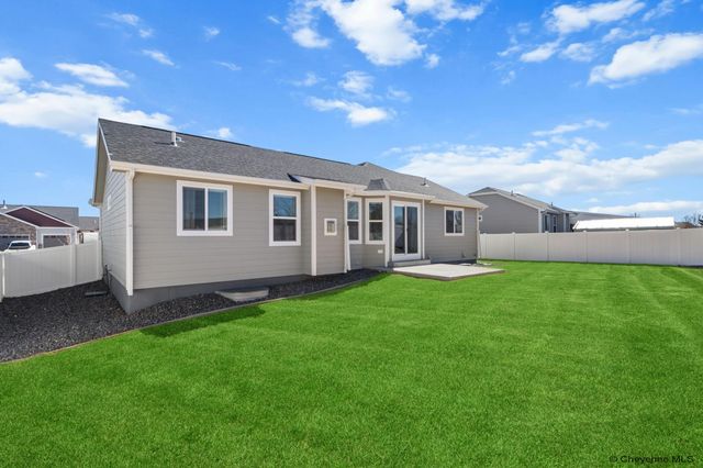 1202 PHIPPS AVE, Cheyenne, WY 82001