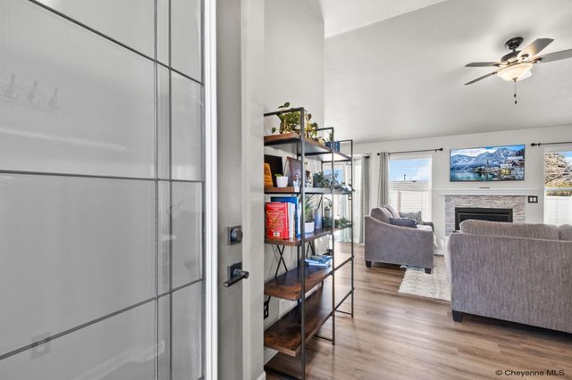 1202 PHIPPS AVE, Cheyenne, WY 82001