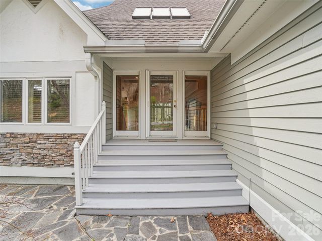 38 Highland Pointe Drive, Weaverville, NC 28787