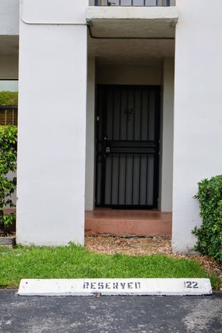 10317 NW 9th St Circle 102-9, Miami, FL 33172